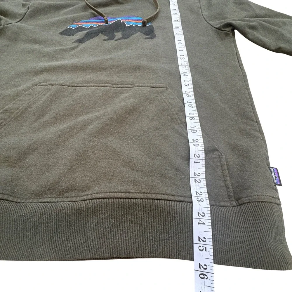 Patagonia Uprisal Hoody Mens Small‎ Green Fitz Roy Bear Graphic STY39539 FA18